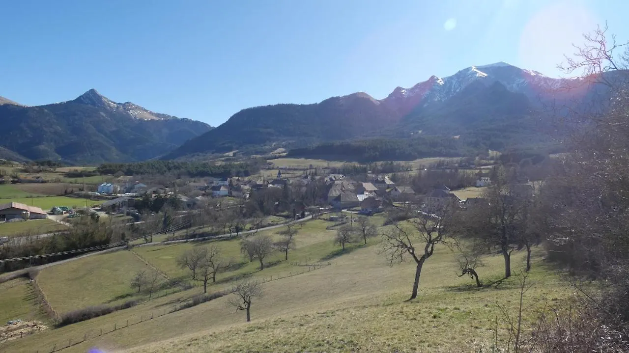 Chalet Dans Village Saint-Maurice-en-Trieves